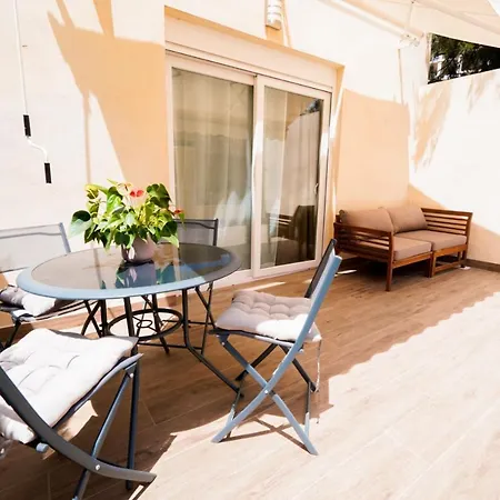 Apartamento Loft con terreno privado y parking compartido - a 800m de Playa Poniente-2