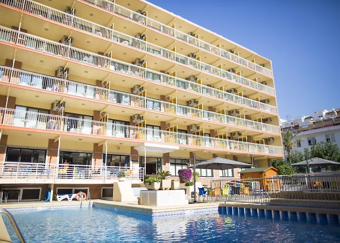 Hotel con piscina: Port Vista Oro